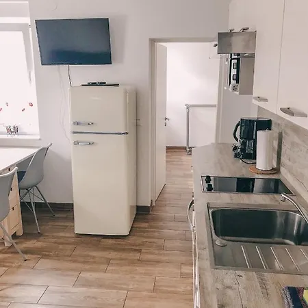 Apartment Creek House *